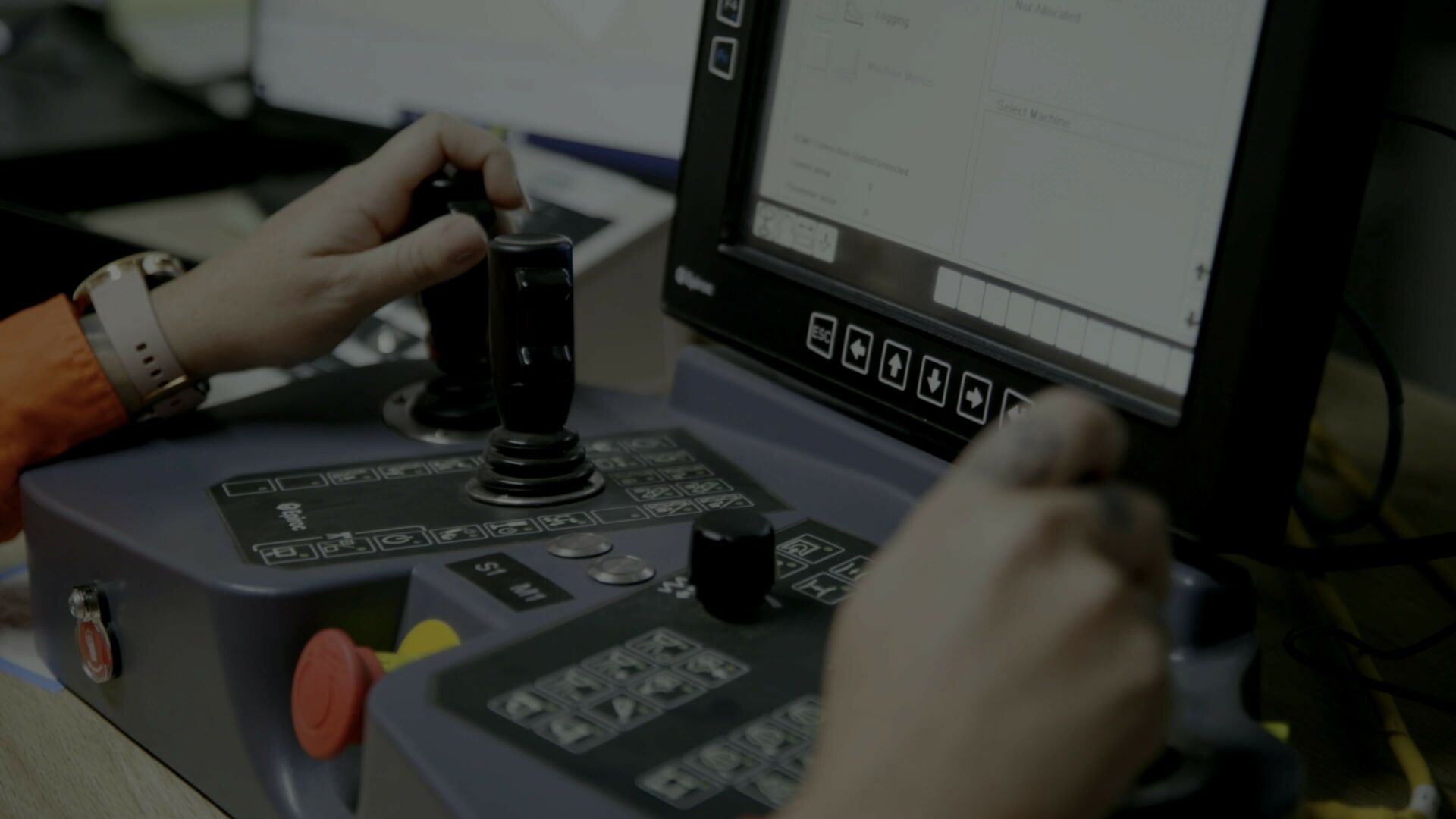 10% less unit costs, 25% higher utilisation